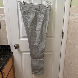 Express Men’s Chino Pants in Light Gray